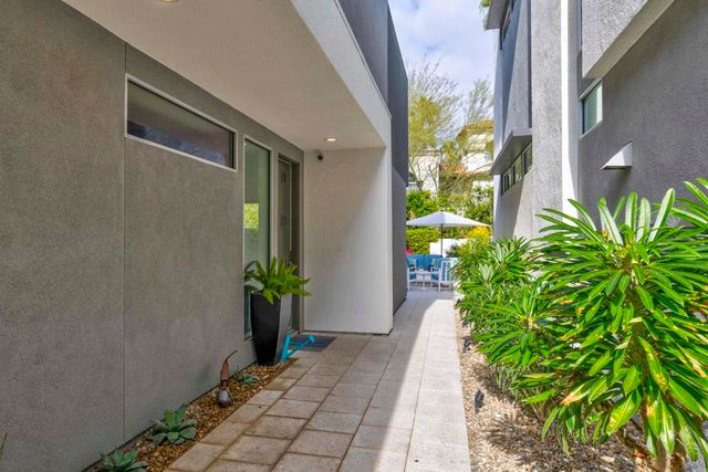 344 Goleta Way, Palm Springs, CA 92264