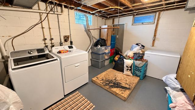 5343 MIDDLE Drive, Millcreek, PA 16505
