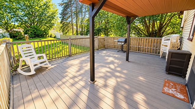 5343 MIDDLE Drive, Millcreek, PA 16505