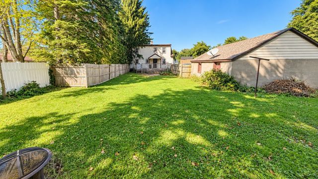 5343 MIDDLE Drive, Millcreek, PA 16505