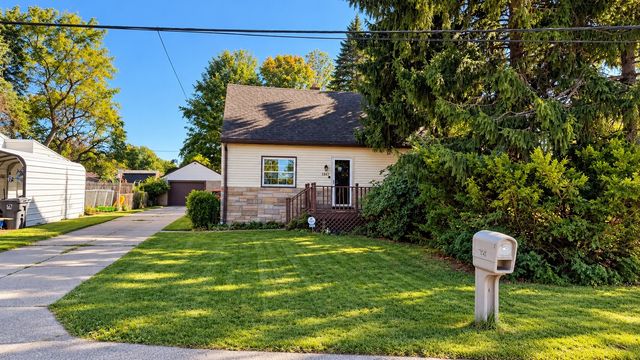 5343 MIDDLE Drive, Millcreek, PA 16505