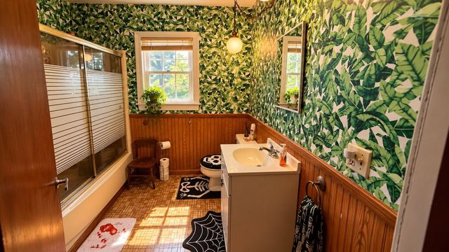 5343 MIDDLE Drive, Millcreek, PA 16505