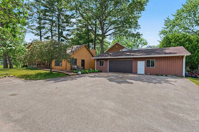 3254 Hidden Road, Bay City, MI 48706
