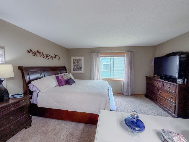 9681 82nd Street S, Cottage Grove, MN 55016