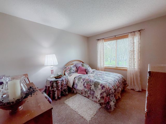 9681 82nd Street S, Cottage Grove, MN 55016