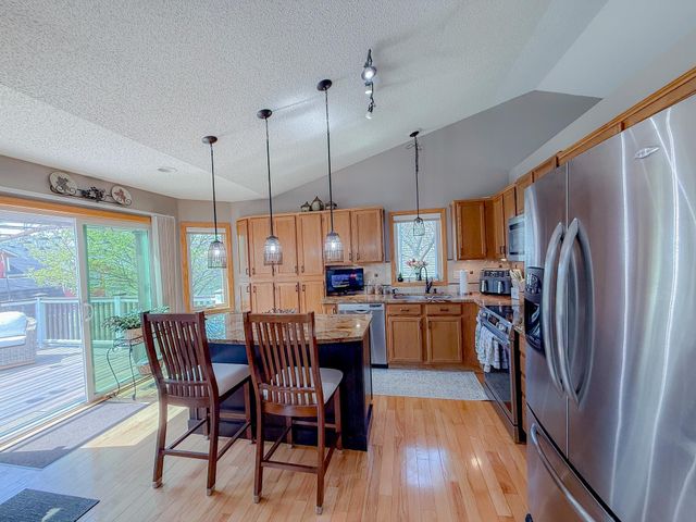 9681 82nd Street S, Cottage Grove, MN 55016