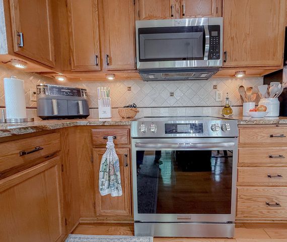 9681 82nd Street S, Cottage Grove, MN 55016