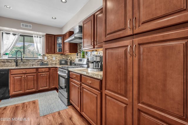 50 Victory Court, Old Bridge, NJ 08857