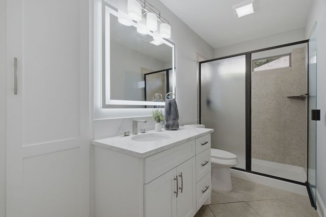 303 Quail Crest Drive, Bedford, TX 76021