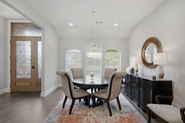 303 Quail Crest Drive, Bedford, TX 76021