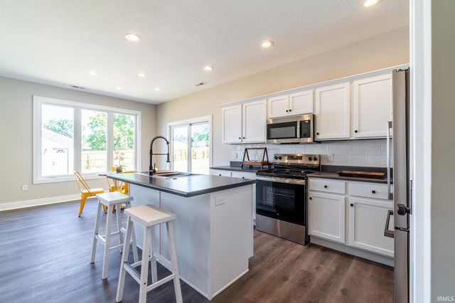 5412 Cook Road, Fort Wayne, IN 46818