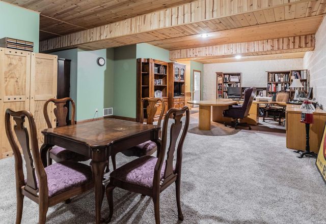 10348 Oglesby Drive, Evansville, IN 47720