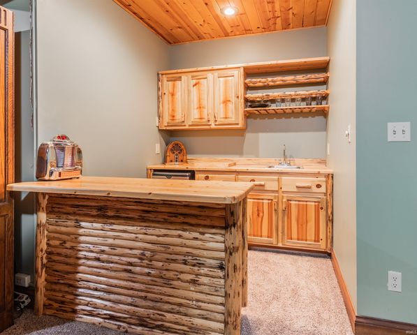 10348 Oglesby Drive, Evansville, IN 47720