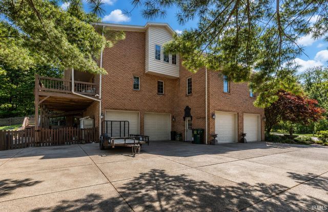 10348 Oglesby Drive, Evansville, IN 47720