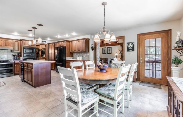 10348 Oglesby Drive, Evansville, IN 47720