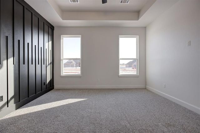 2208 W Sunset Drive, Mustang, OK 73064