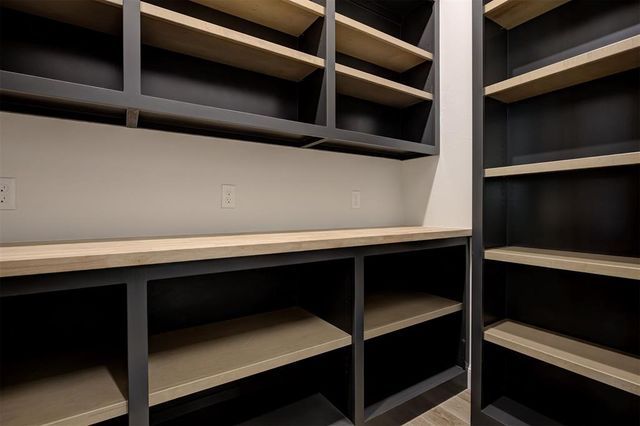 2208 W Sunset Drive, Mustang, OK 73064