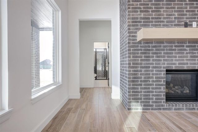 2208 W Sunset Drive, Mustang, OK 73064