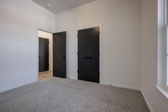 2208 W Sunset Drive, Mustang, OK 73064