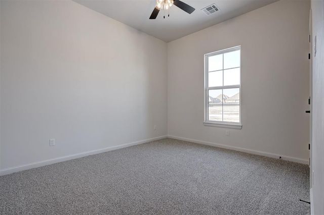 2208 W Sunset Drive, Mustang, OK 73064