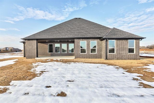 2208 W Sunset Drive, Mustang, OK 73064