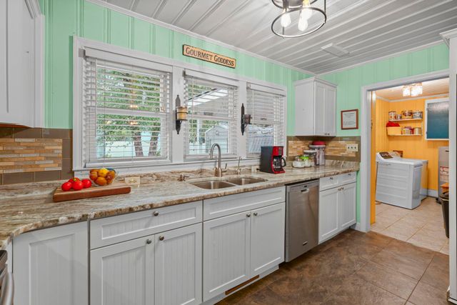 908 Wood St., North Myrtle Beach, SC 29582
