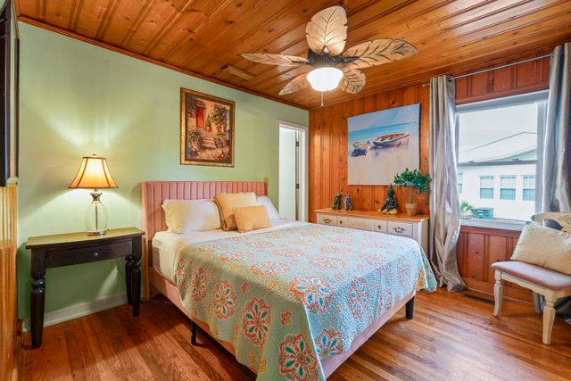 908 Wood St., North Myrtle Beach, SC 29582
