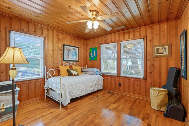 908 Wood St., North Myrtle Beach, SC 29582