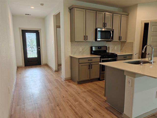1507 Maple Ridge Drive, Missouri City, TX 77459