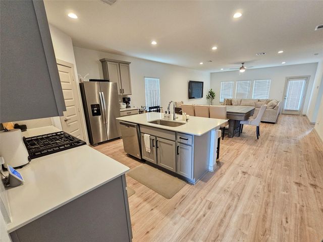 1507 Maple Ridge Drive, Missouri City, TX 77459