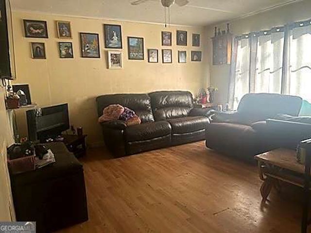 36 Textile Avenue, Lavonia, GA 30553