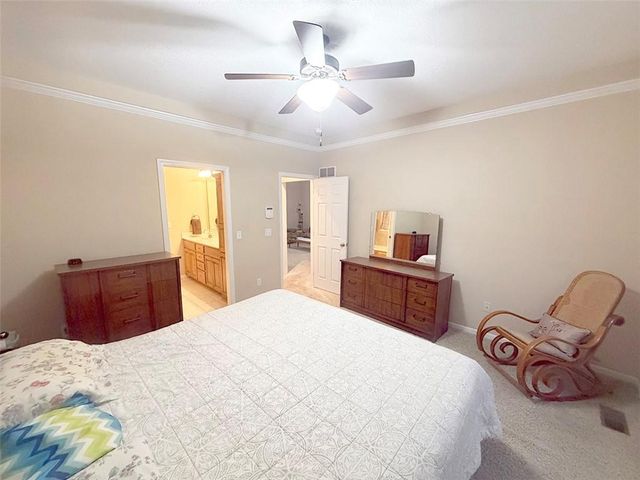 1112 Hoke Drive, Lee's Summit, MO 64081