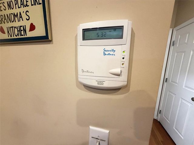 1112 Hoke Drive, Lee's Summit, MO 64081