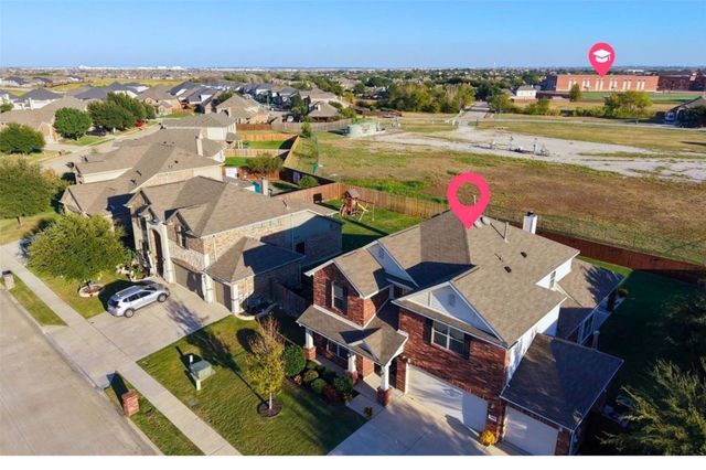 1533 Fallingwater Trail, Fort Worth, TX 76052