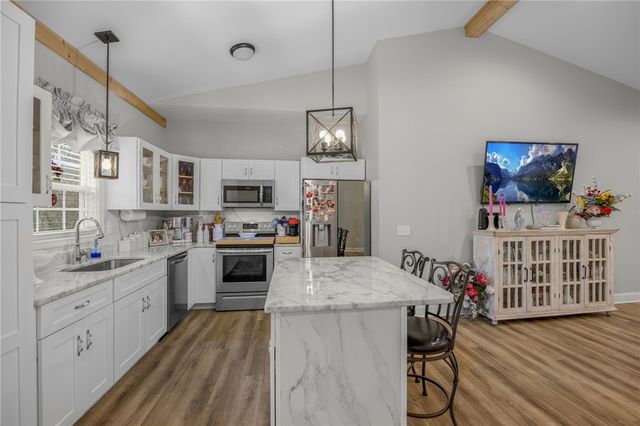 28 Vanessa Rae Lane, Pendleton, SC 29670