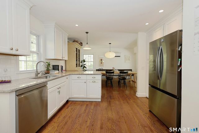 18 Head Of Meadow Road, Newtown, CT 06470