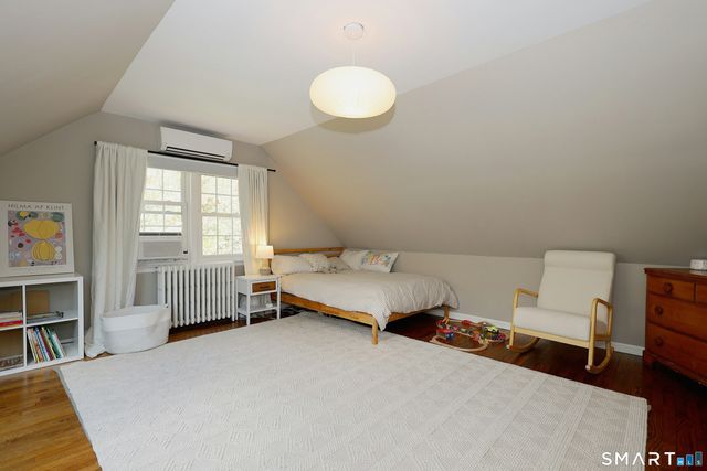 18 Head Of Meadow Road, Newtown, CT 06470