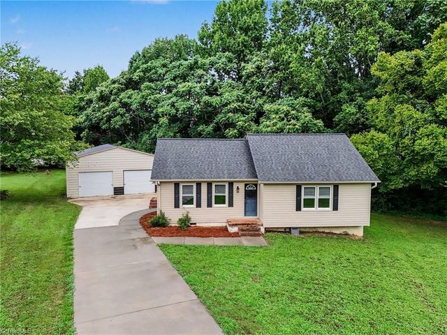 225 Meadow Trail, Lexington, NC 27295