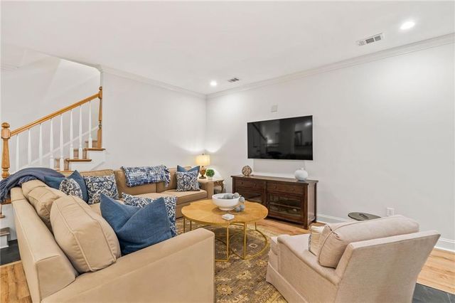 517 Gramercy Drive NE, Marietta, GA 30068