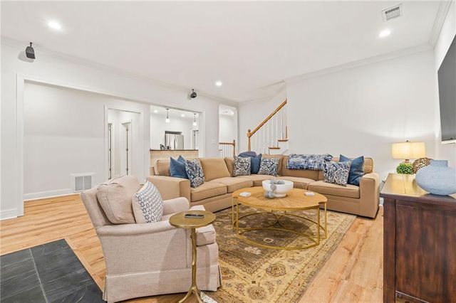 517 Gramercy Drive NE, Marietta, GA 30068