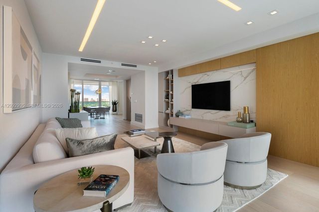 300 S Pointe Drive 4206, Miami Beach, FL 33139