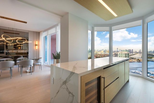 300 S Pointe Drive 4206, Miami Beach, FL 33139