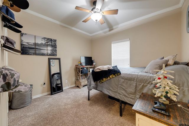 4263 FM 1990, Palestine, TX 75801