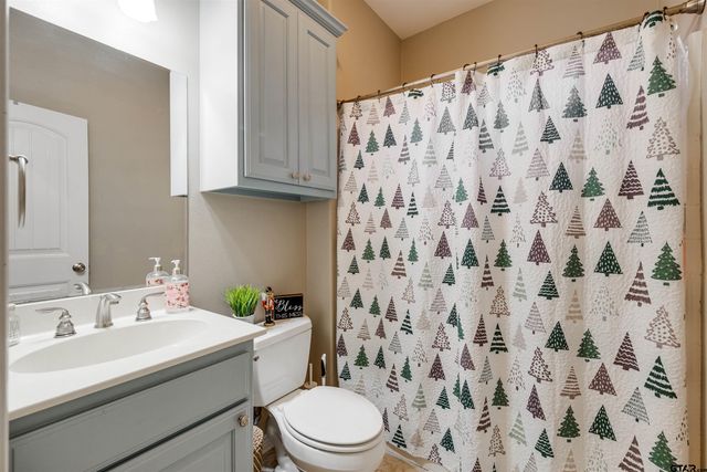 4263 FM 1990, Palestine, TX 75801