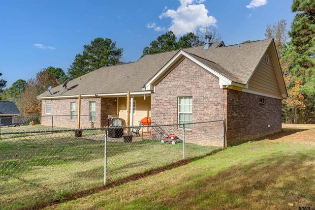 4263 FM 1990, Palestine, TX 75801