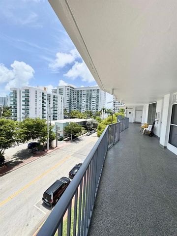 1100 Alton Road 5D, Miami Beach, FL 33139