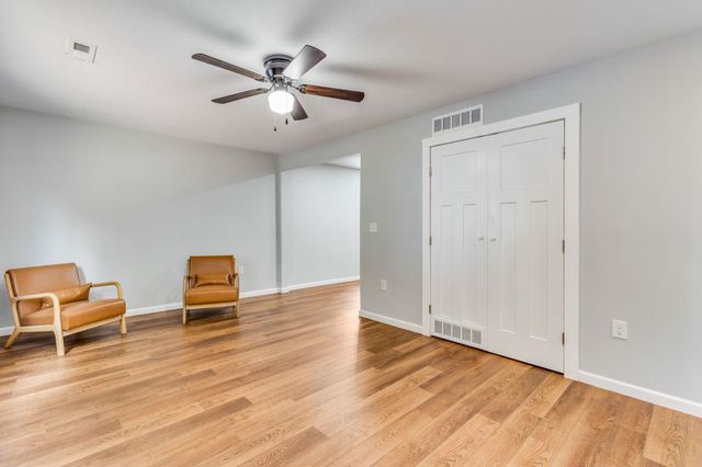 4930 S Jade Ave, Wichita, KS 67216