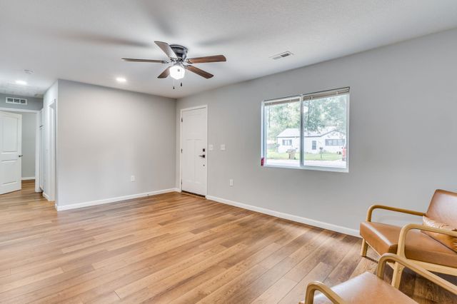 4930 S Jade Ave, Wichita, KS 67216