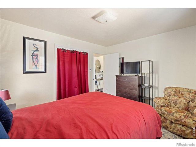 318-320 4th Avenue, Longmont, CO 80501