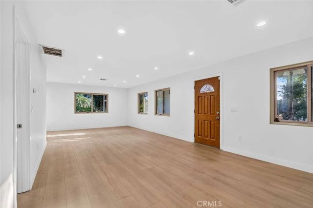 6944 Beckett Street, Tujunga, CA 91042